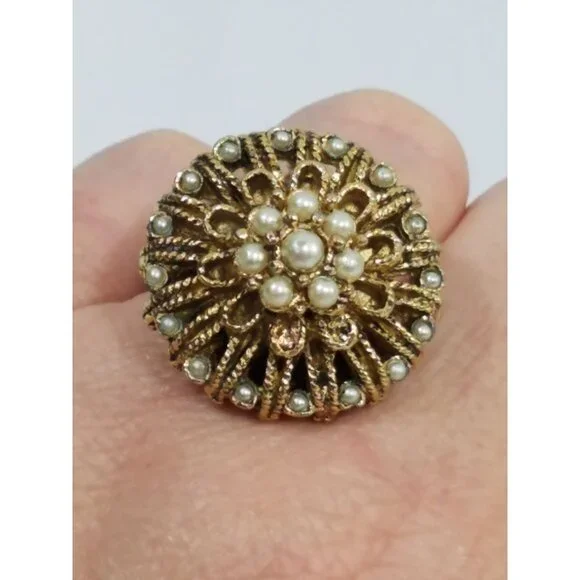 Vintage Gold-Tone Adjustable Costume Ring Faux Pearl Cluster Design Cocktail - Picture 2 of 7